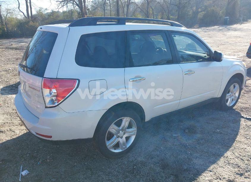Photo 4 of 2010 Subaru Forester 2.5X PREMIUM (VIN JF2SH6CC6AH707327)