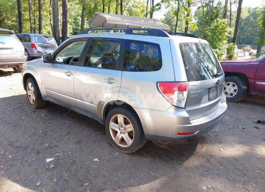 Photo 3 of 2010 Subaru Forester 2.5X PREMIUM (VIN JF2SH6CC6AH727710)
