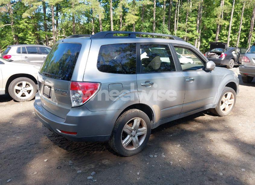 Photo 4 of 2010 Subaru Forester 2.5X PREMIUM (VIN JF2SH6CC6AH727710)