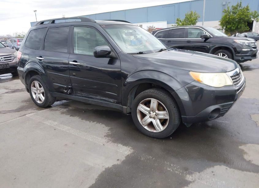 2010 Subaru Forester 2.5X PREMIUM (VIN JF2SH6CC6AH733829) main photo