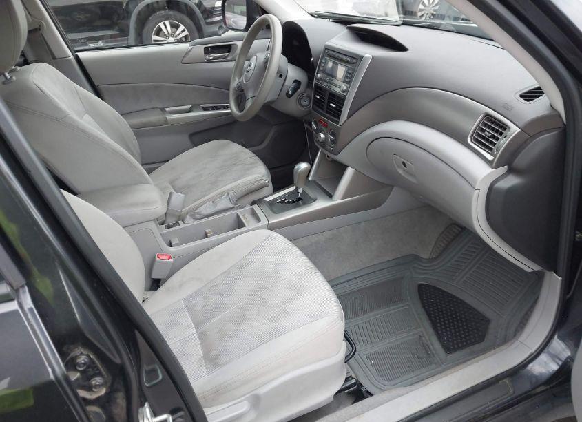 Photo 5 of 2010 Subaru Forester 2.5X PREMIUM (VIN JF2SH6CC6AH733829)