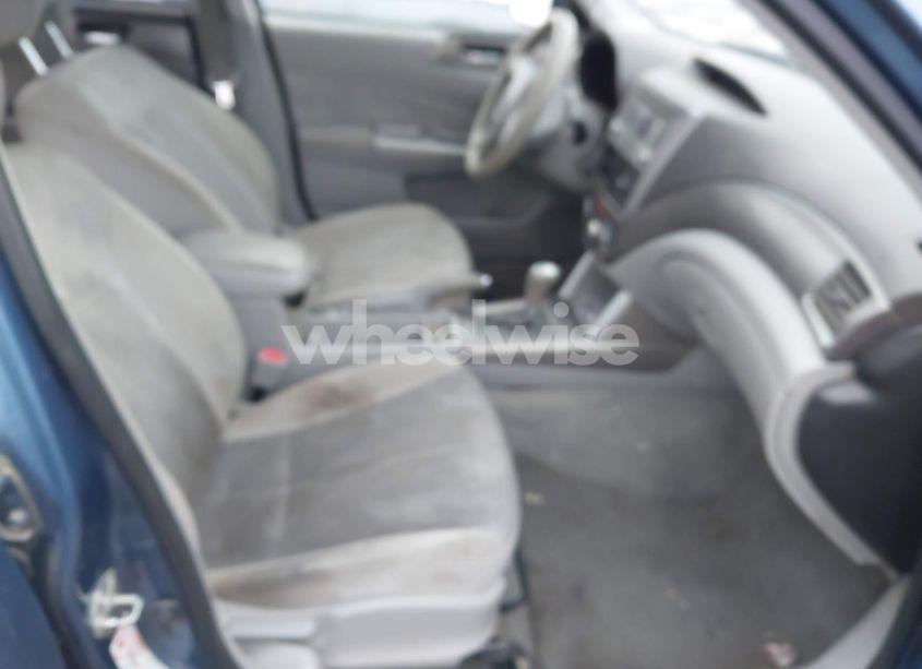 Photo 5 of 2010 Subaru Forester 2.5X PREMIUM (VIN JF2SH6CC6AH747178)