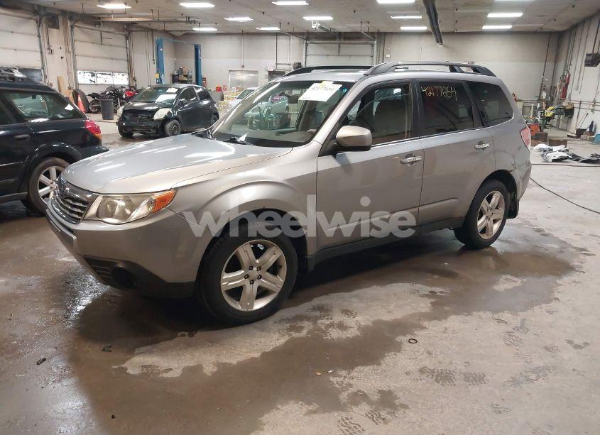Photo 2 of 2010 Subaru Forester 2.5X PREMIUM (VIN JF2SH6CC6AH754230)