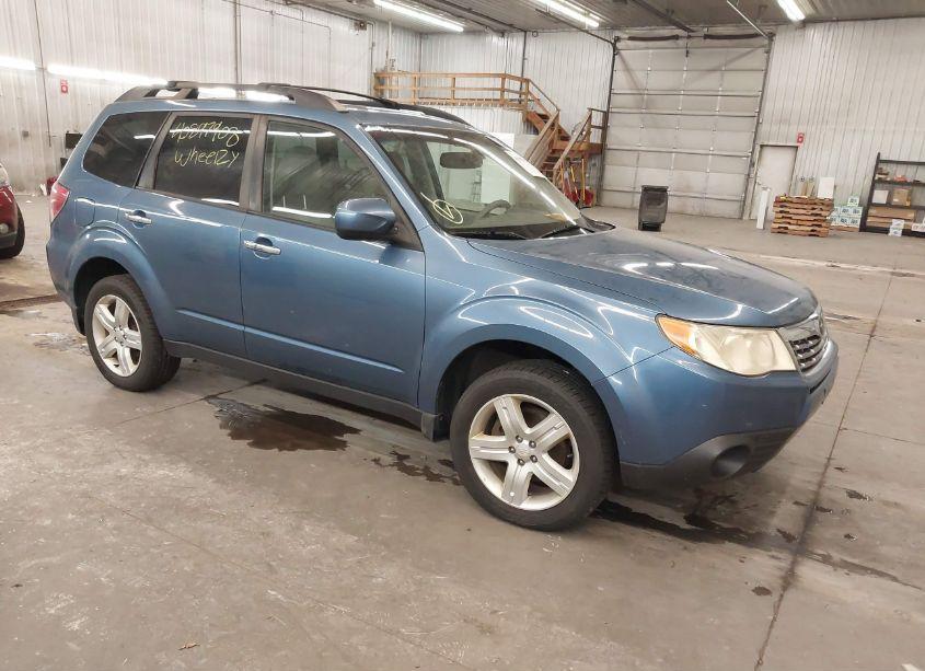2010 Subaru Forester 2.5X PREMIUM (VIN JF2SH6CC6AH778687) main photo