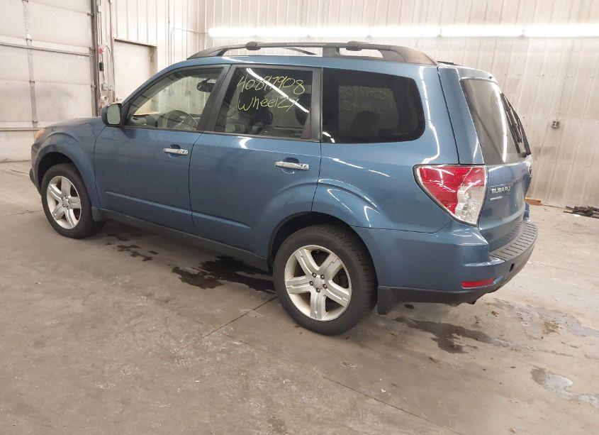 Photo 3 of 2010 Subaru Forester 2.5X PREMIUM (VIN JF2SH6CC6AH778687)