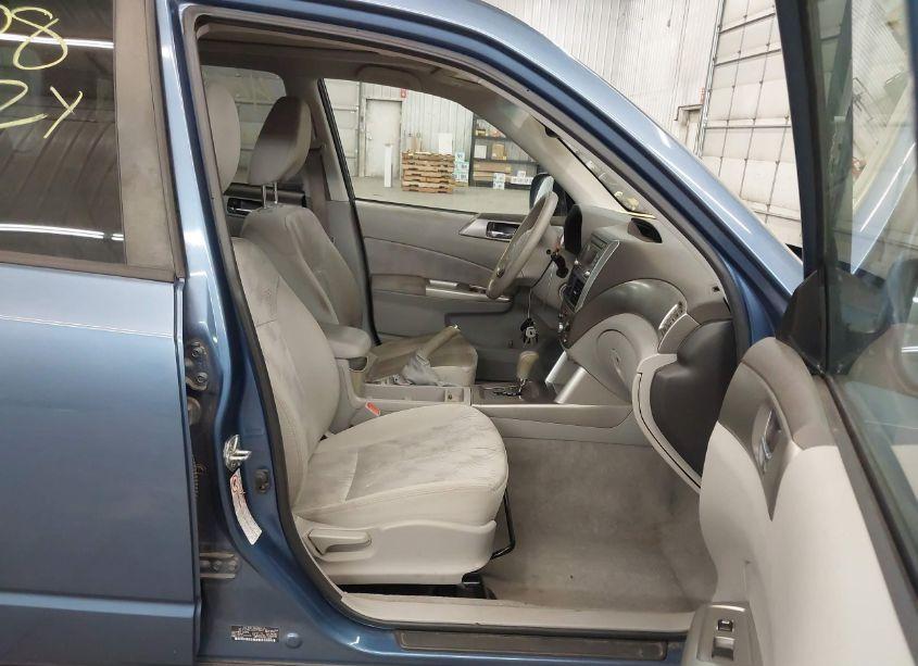 Photo 5 of 2010 Subaru Forester 2.5X PREMIUM (VIN JF2SH6CC6AH778687)
