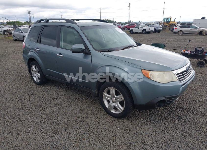 2010 Subaru Forester 2.5X PREMIUM (VIN JF2SH6CC7AG702000) main photo