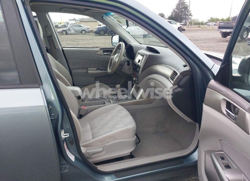 Photo 5 of 2010 Subaru Forester 2.5X PREMIUM (VIN JF2SH6CC7AG702000)