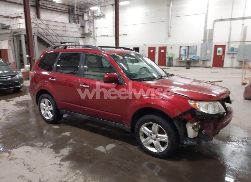 2010 Subaru Forester 2.5X PREMIUM (VIN JF2SH6CC7AH733550) main photo