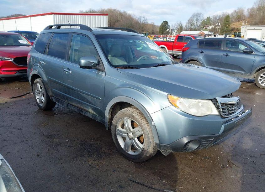 2010 Subaru Forester 2.5X PREMIUM (VIN JF2SH6CC7AH785891) main photo