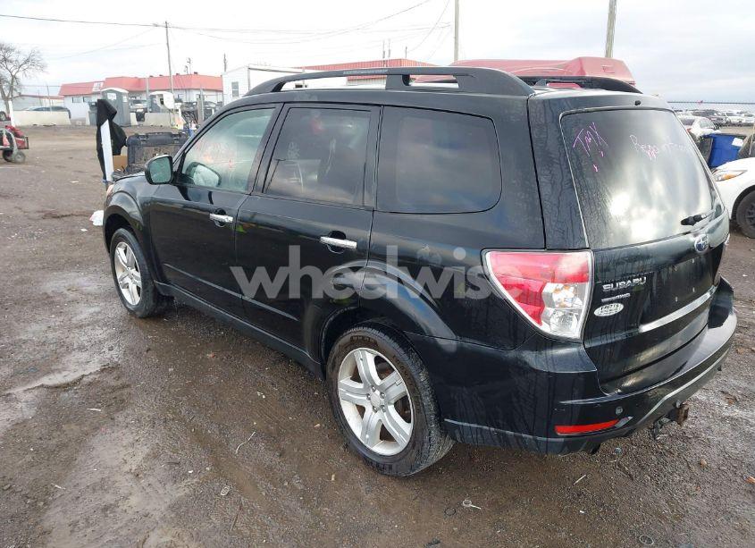 Photo 3 of 2010 Subaru Forester 2.5X PREMIUM (VIN JF2SH6CC7AH799774)