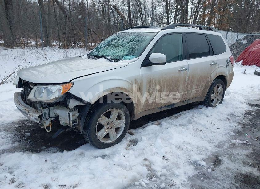 Photo 2 of 2010 Subaru Forester 2.5X PREMIUM (VIN JF2SH6CC7AH901185)