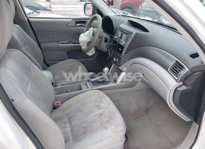 Photo 5 of 2010 Subaru Forester 2.5X PREMIUM (VIN JF2SH6CC7AH901185)