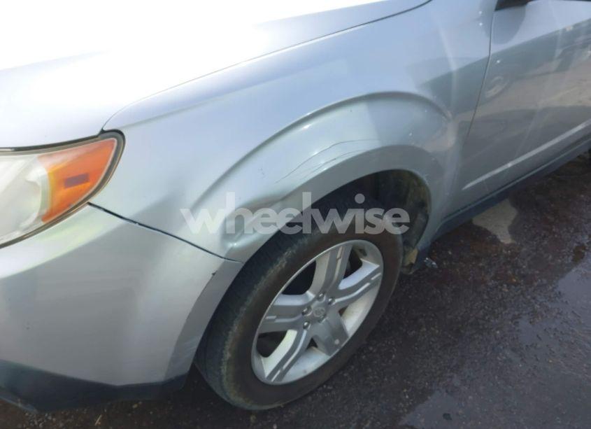 Photo 6 of 2010 Subaru Forester 2.5X PREMIUM (VIN JF2SH6CC8AG752162)