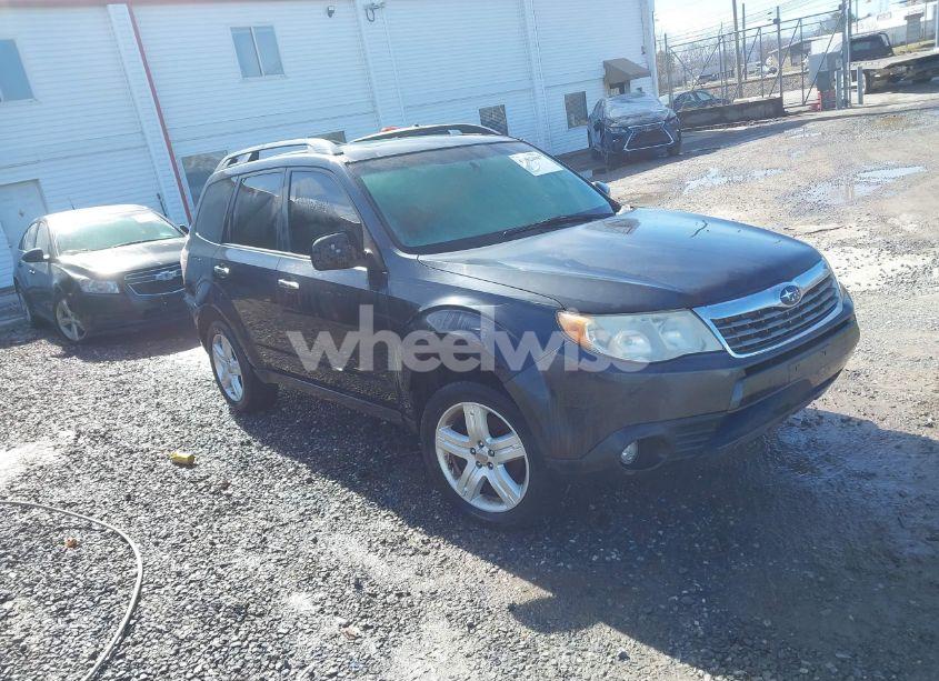 2010 Subaru Forester 2.5X PREMIUM (VIN JF2SH6CC8AH705952) main photo