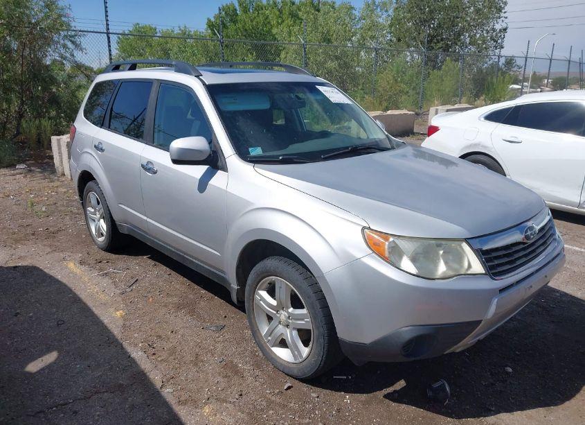 2010 Subaru Forester 2.5X PREMIUM (VIN JF2SH6CC8AH727224) main photo
