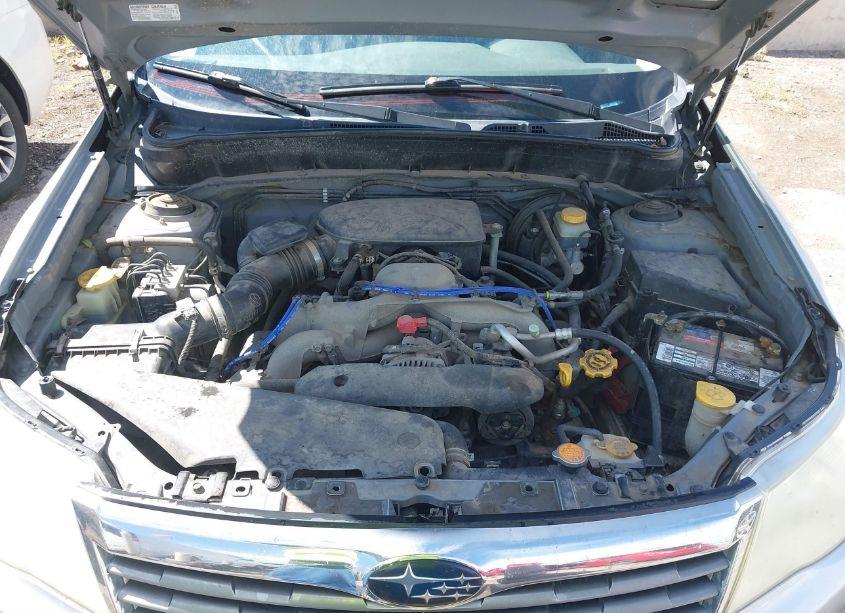 Photo 10 of 2010 Subaru Forester 2.5X PREMIUM (VIN JF2SH6CC8AH727224)