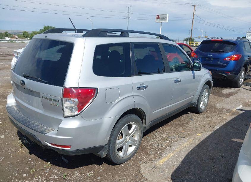 Photo 4 of 2010 Subaru Forester 2.5X PREMIUM (VIN JF2SH6CC8AH727224)