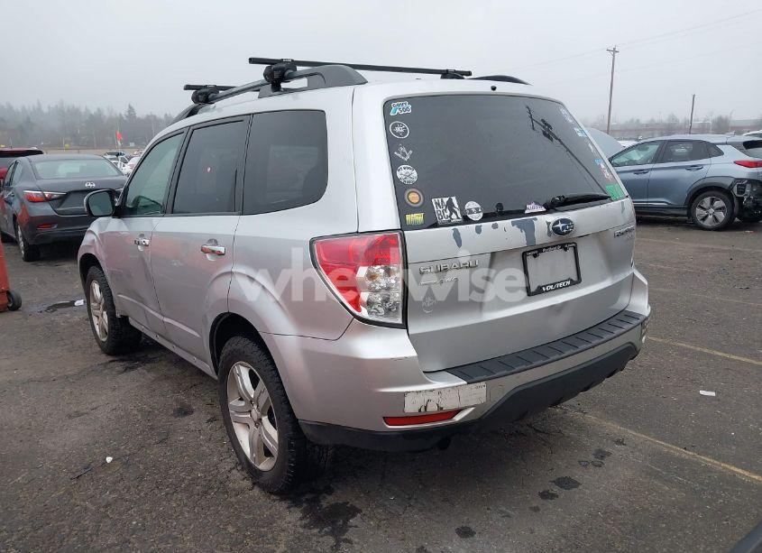 Photo 3 of 2010 Subaru Forester 2.5X PREMIUM (VIN JF2SH6CC8AH767965)