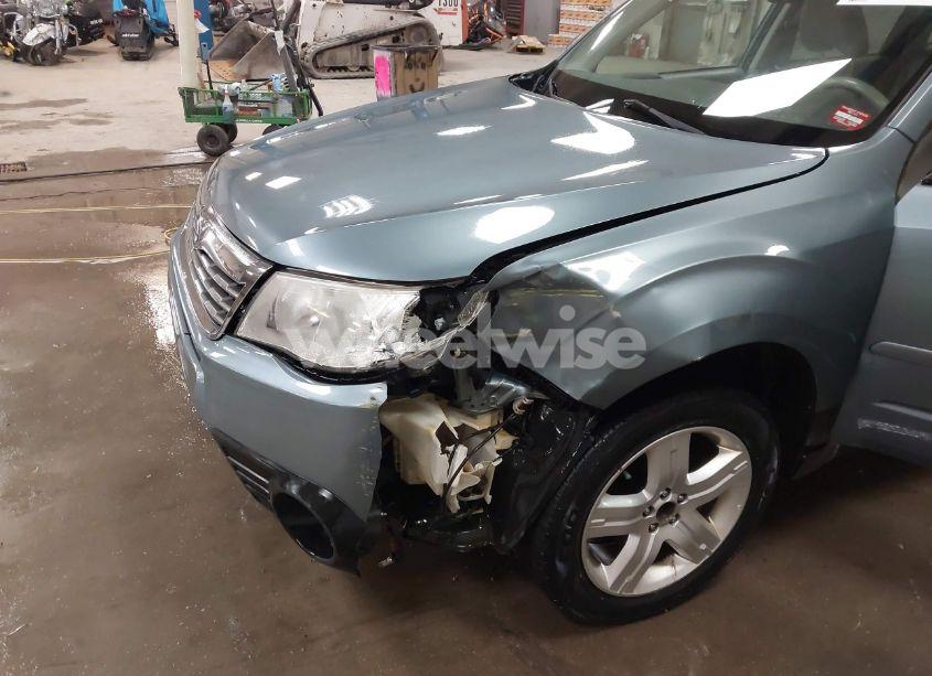 Photo 6 of 2010 Subaru Forester 2.5X PREMIUM (VIN JF2SH6CC8AH779744)