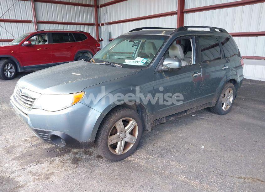 Photo 2 of 2010 Subaru Forester 2.5X PREMIUM (VIN JF2SH6CC8AH799007)