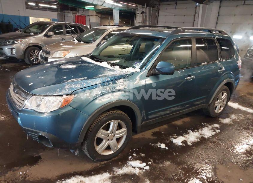 Photo 2 of 2010 Subaru Forester 2.5X PREMIUM (VIN JF2SH6CC9AH734621)