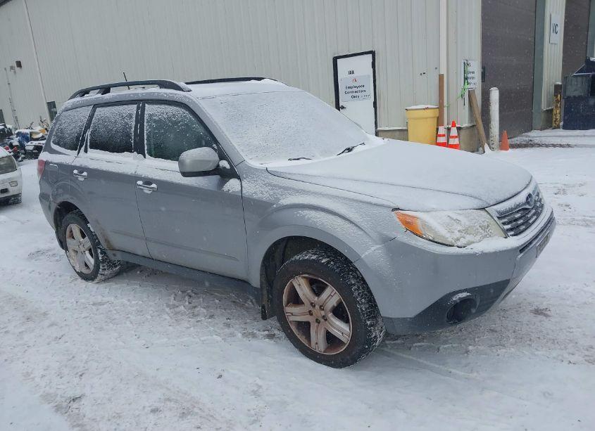 2010 Subaru Forester 2.5X PREMIUM (VIN JF2SH6CC9AH746817) main photo