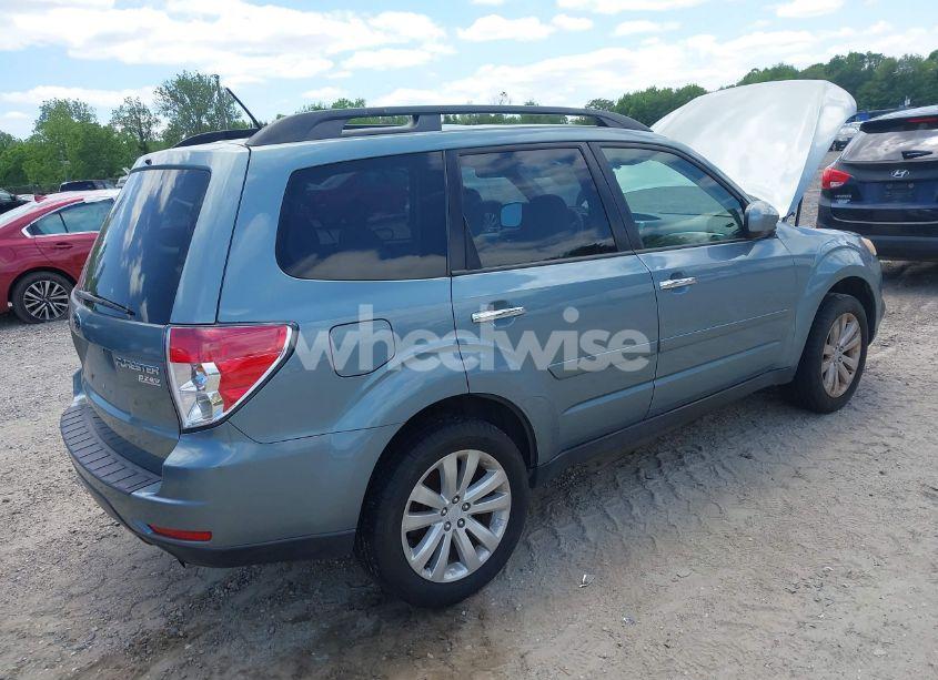 Photo 4 of 2010 Subaru Forester 2.5X PREMIUM (VIN JF2SH6CC9AH805607)