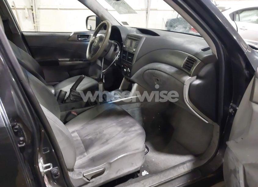 Photo 5 of 2010 Subaru Forester 2.5X PREMIUM (VIN JF2SH6CCXAG902627)