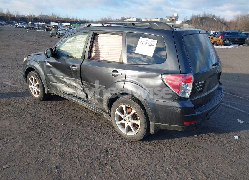 Photo 3 of 2010 Subaru Forester 2.5X PREMIUM (VIN JF2SH6CCXAH707010)