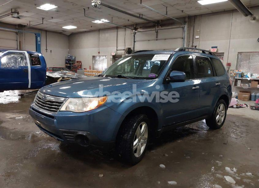 Photo 2 of 2010 Subaru Forester 2.5X PREMIUM (VIN JF2SH6CCXAH751914)