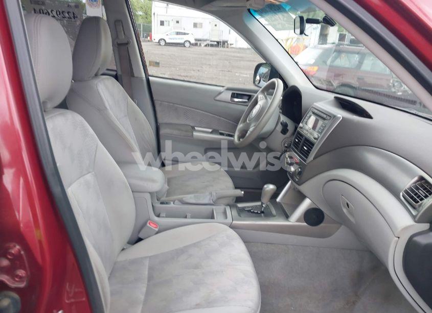Photo 5 of 2010 Subaru Forester 2.5X PREMIUM (VIN JF2SH6CCXAH760287)