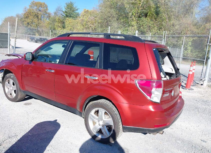 Photo 3 of 2010 Subaru Forester 2.5X PREMIUM (VIN JF2SH6CCXAH801405)