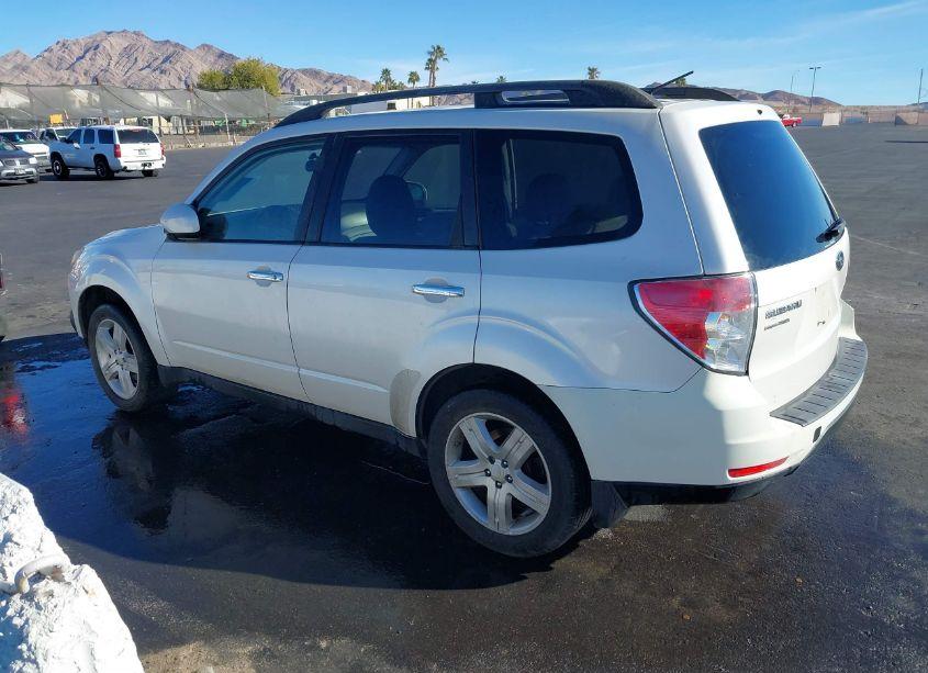 Photo 3 of 2010 Subaru Forester 2.5X LIMITED (VIN JF2SH6DC1AH701708)
