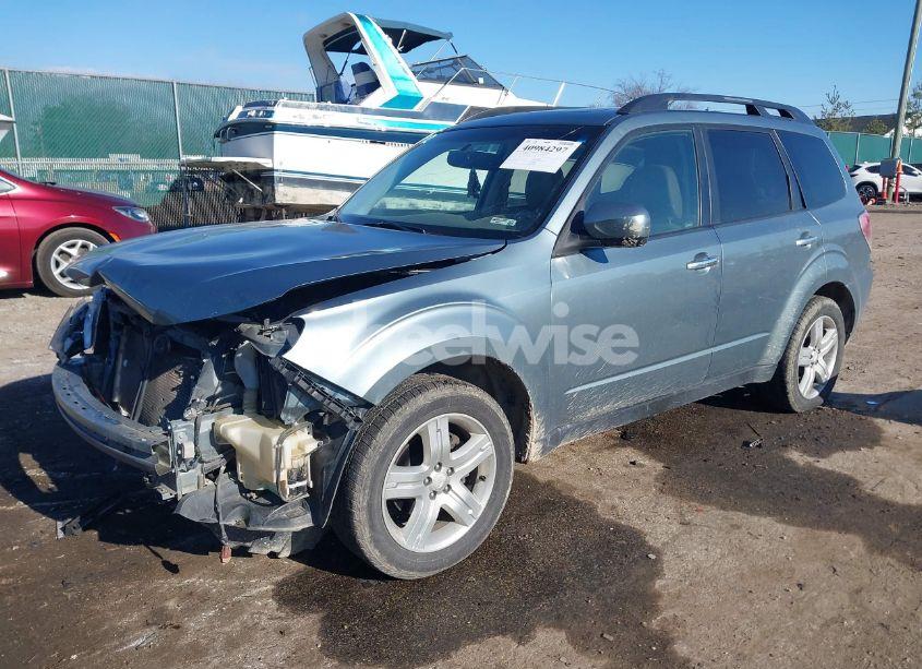 Photo 2 of 2010 Subaru Forester 2.5X LIMITED (VIN JF2SH6DC1AH803848)