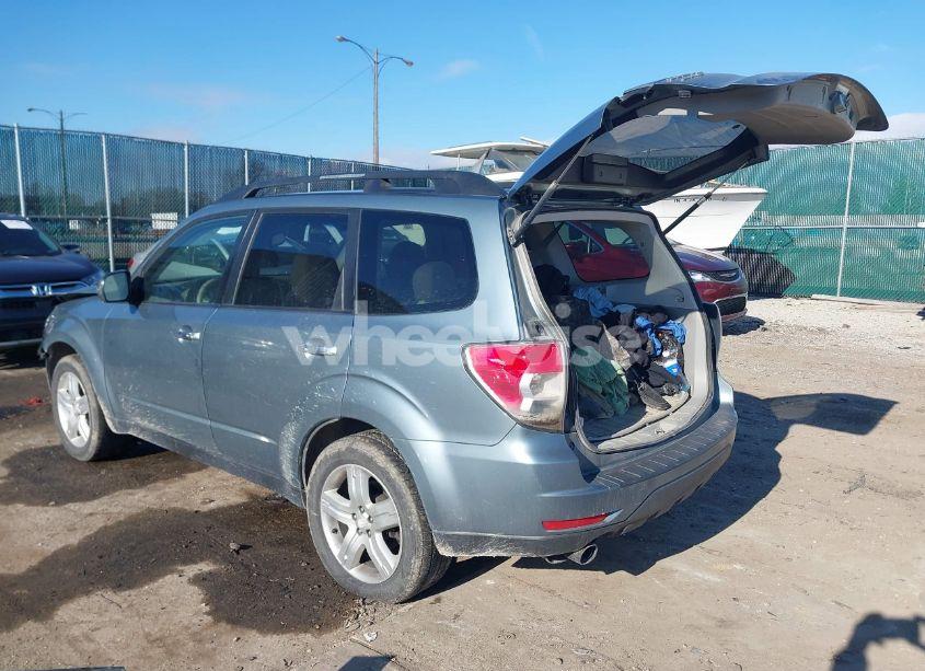 Photo 3 of 2010 Subaru Forester 2.5X LIMITED (VIN JF2SH6DC1AH803848)
