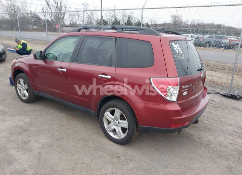Photo 3 of 2010 Subaru Forester 2.5X LIMITED (VIN JF2SH6DC2AH742042)