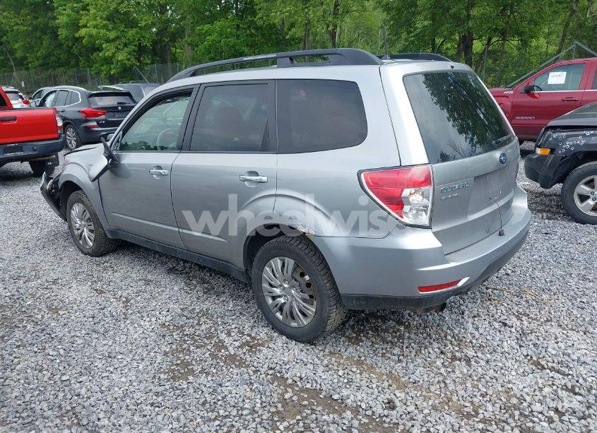 Photo 3 of 2010 Subaru Forester 2.5X LIMITED (VIN JF2SH6DC2AH764204)
