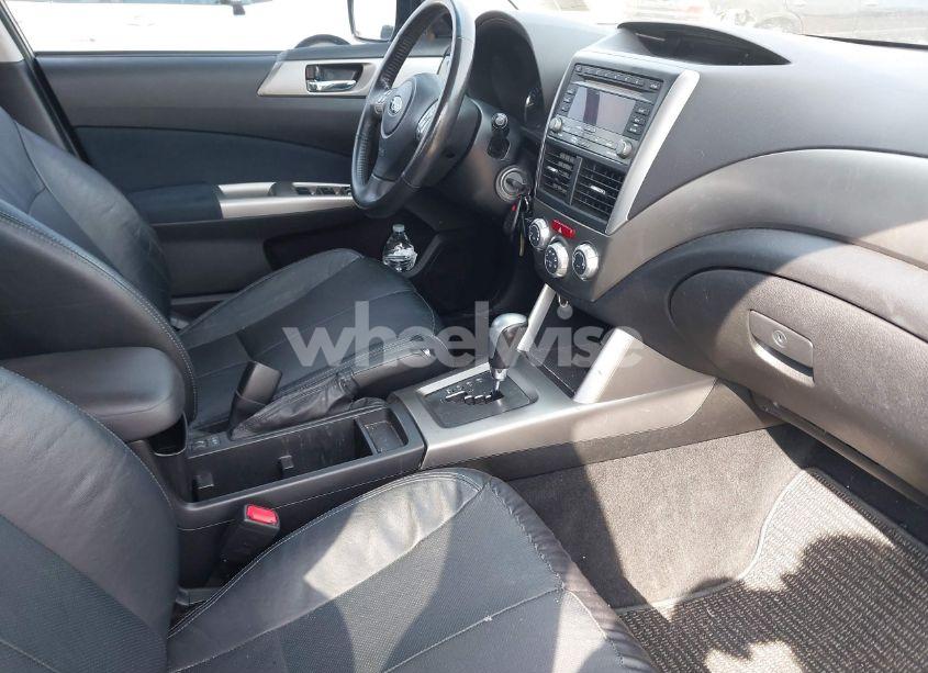 Photo 5 of 2010 Subaru Forester 2.5X LIMITED (VIN JF2SH6DC3AH717019)