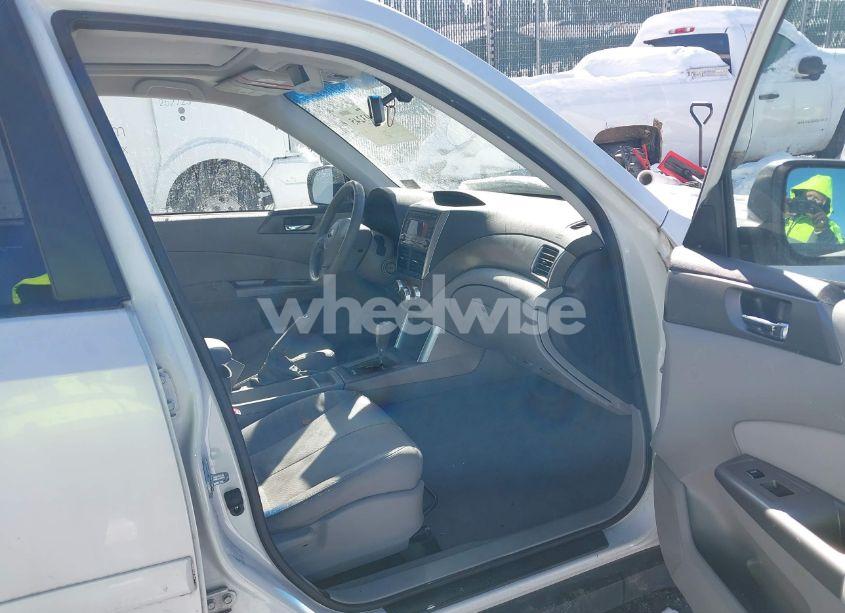 Photo 5 of 2010 Subaru Forester 2.5X LIMITED (VIN JF2SH6DC4AH789525)