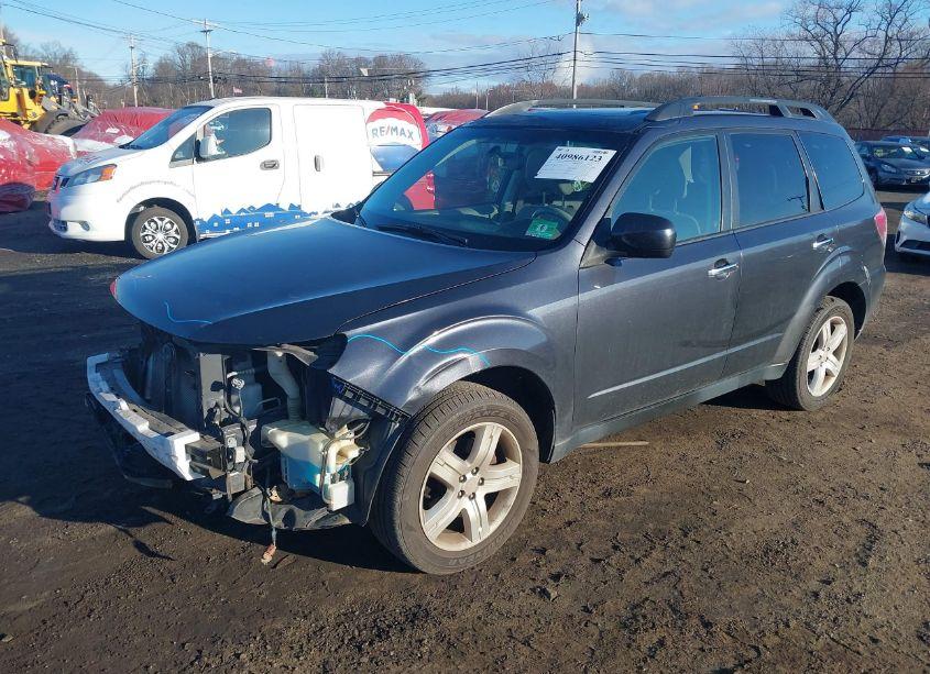 Photo 2 of 2010 Subaru Forester 2.5X LIMITED (VIN JF2SH6DC4AH798757)