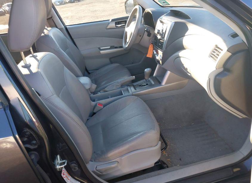 Photo 5 of 2010 Subaru Forester 2.5X LIMITED (VIN JF2SH6DC4AH798757)