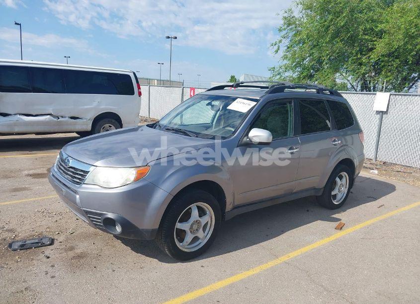 Photo 2 of 2010 Subaru Forester 2.5X LIMITED (VIN JF2SH6DC5AH777741)