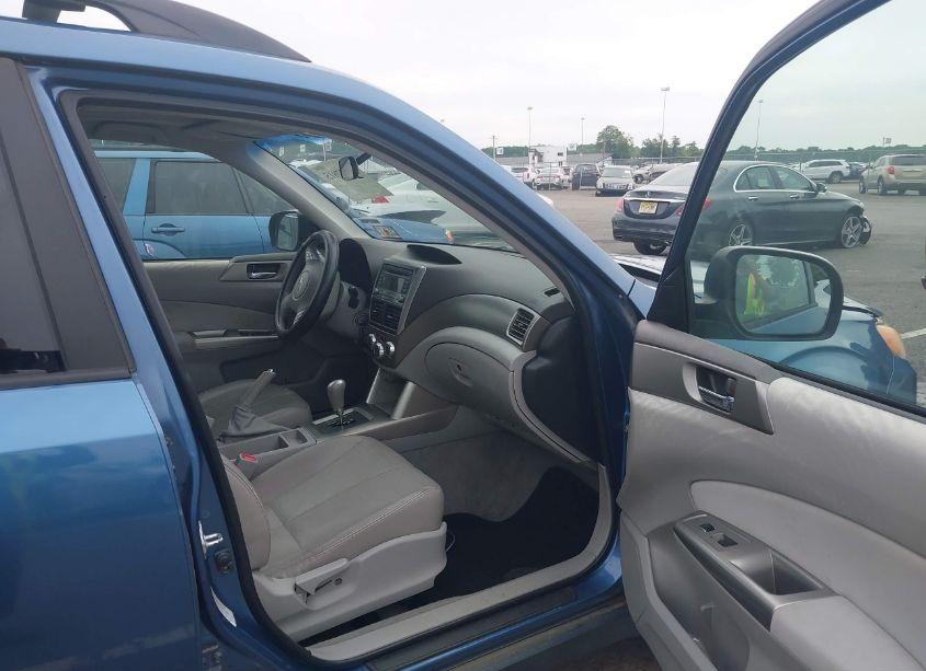 Photo 5 of 2010 Subaru Forester 2.5X LIMITED (VIN JF2SH6DC5AH903094)