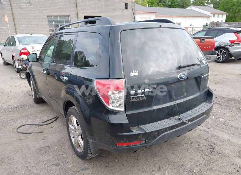 Photo 3 of 2010 Subaru Forester 2.5X LIMITED (VIN JF2SH6DC6AH712297)