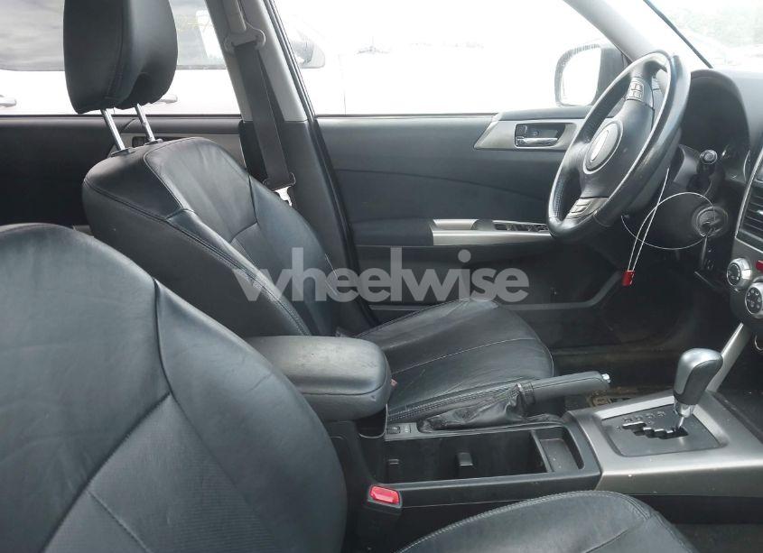 Photo 5 of 2010 Subaru Forester 2.5X LIMITED (VIN JF2SH6DC6AH712297)