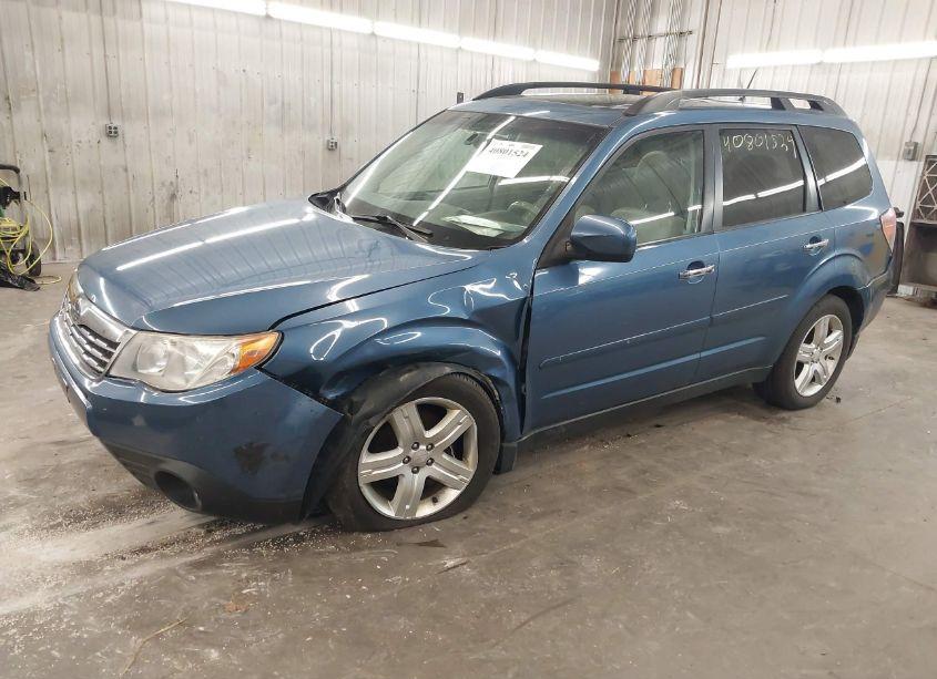 Photo 2 of 2010 Subaru Forester 2.5X LIMITED (VIN JF2SH6DC7AH700157)