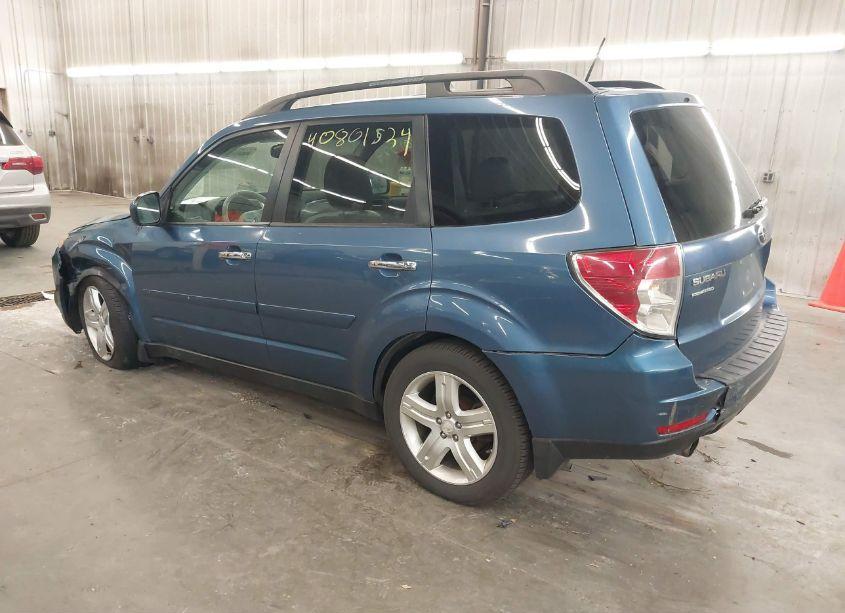 Photo 3 of 2010 Subaru Forester 2.5X LIMITED (VIN JF2SH6DC7AH700157)