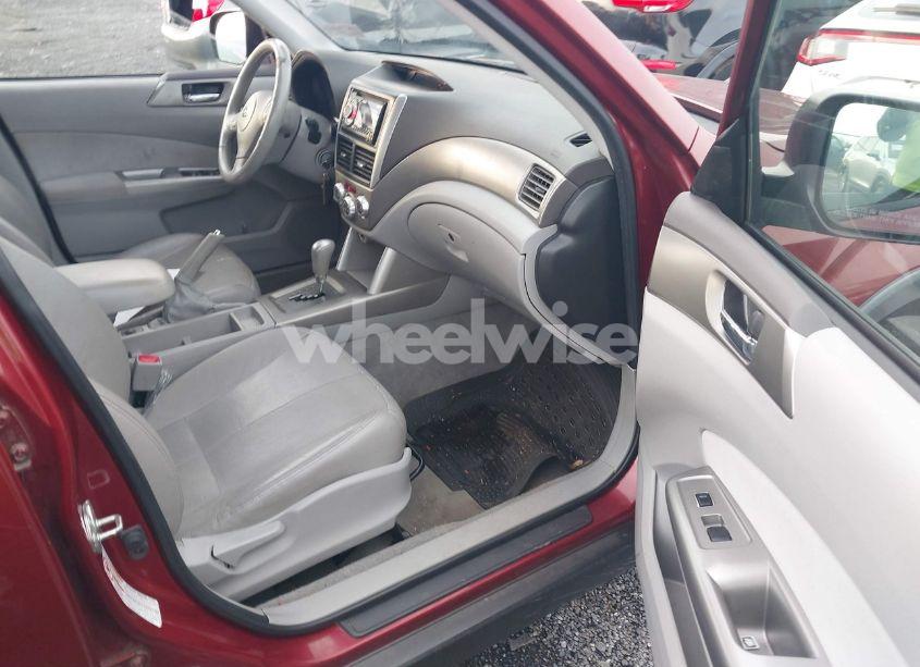 Photo 5 of 2010 Subaru Forester 2.5X LIMITED (VIN JF2SH6DC7AH751206)