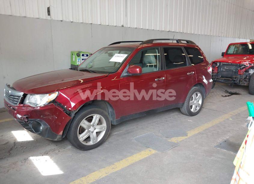 Photo 2 of 2010 Subaru Forester 2.5X LIMITED (VIN JF2SH6DC7AH769317)